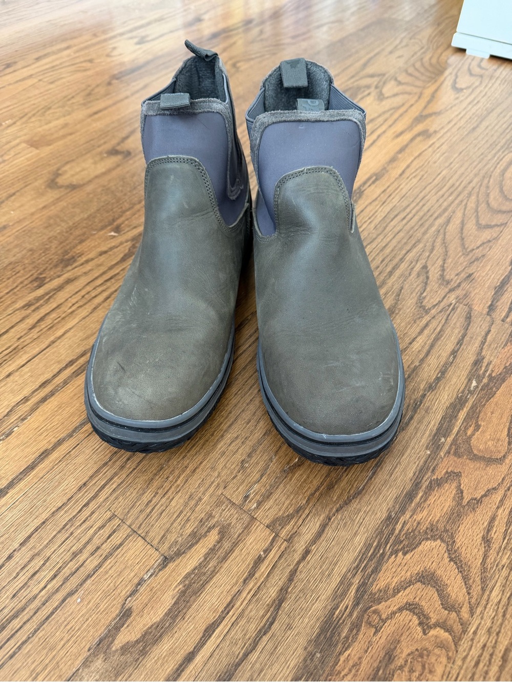 Pajar Men's Chukka Boots in Olive and Gray